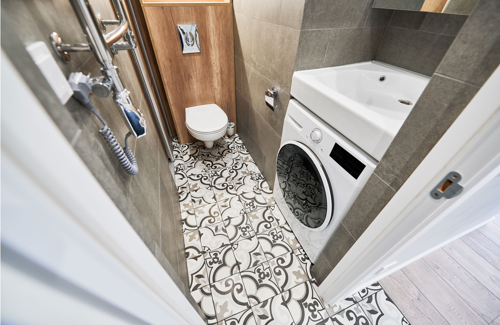toilet-room-with-heated-floorafter1